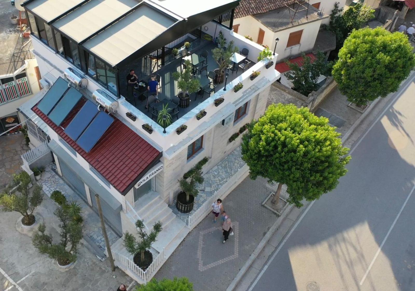 Vila Franko Berat Exterior foto