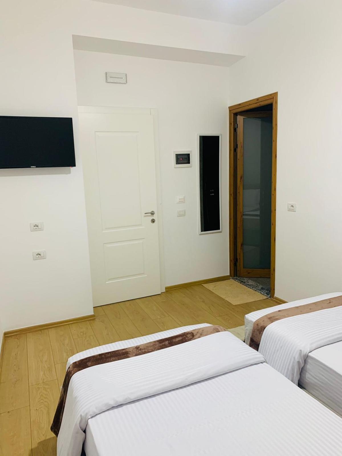 Vila Franko Berat Exterior foto