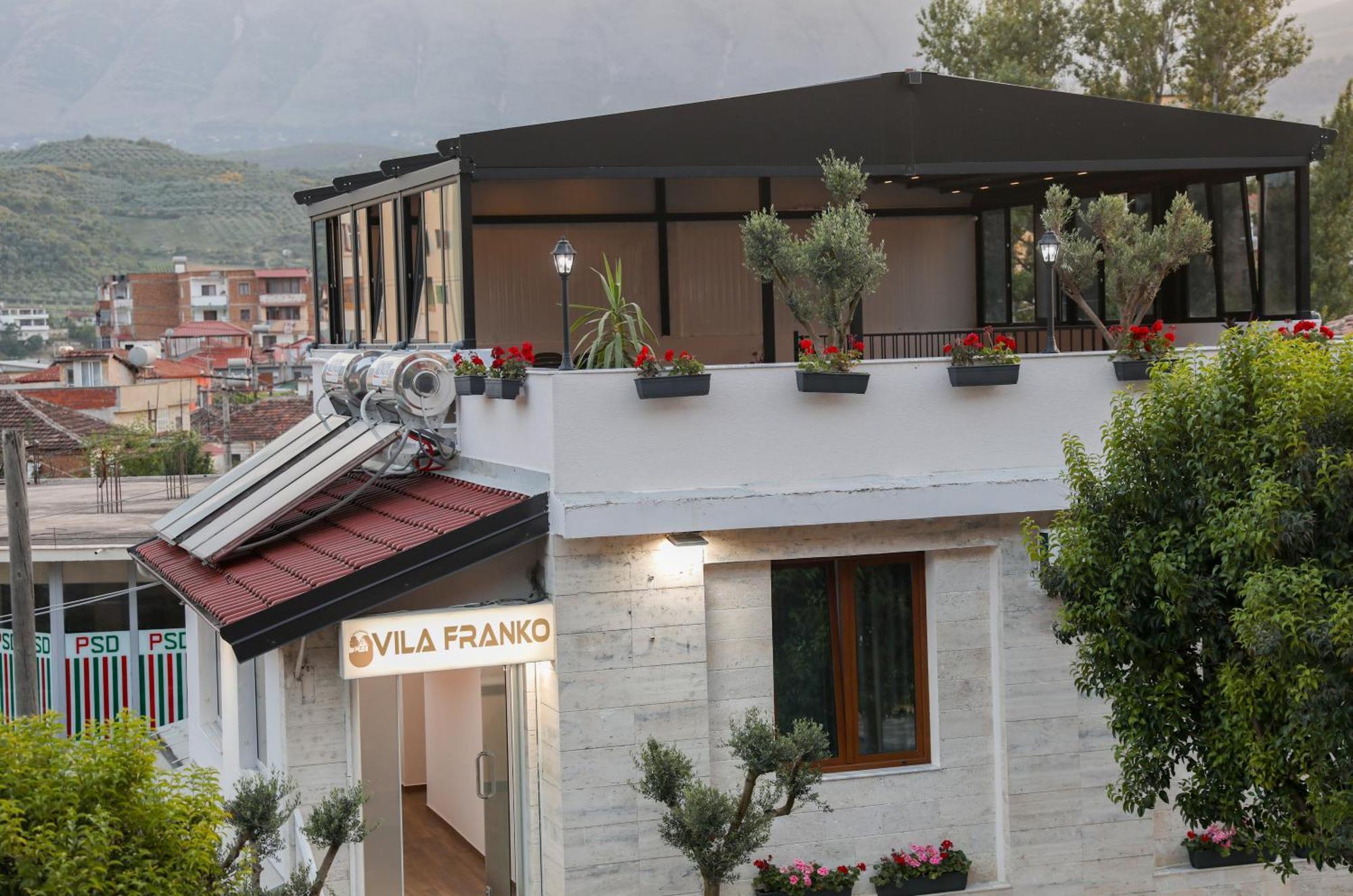 Vila Franko Berat Exterior foto