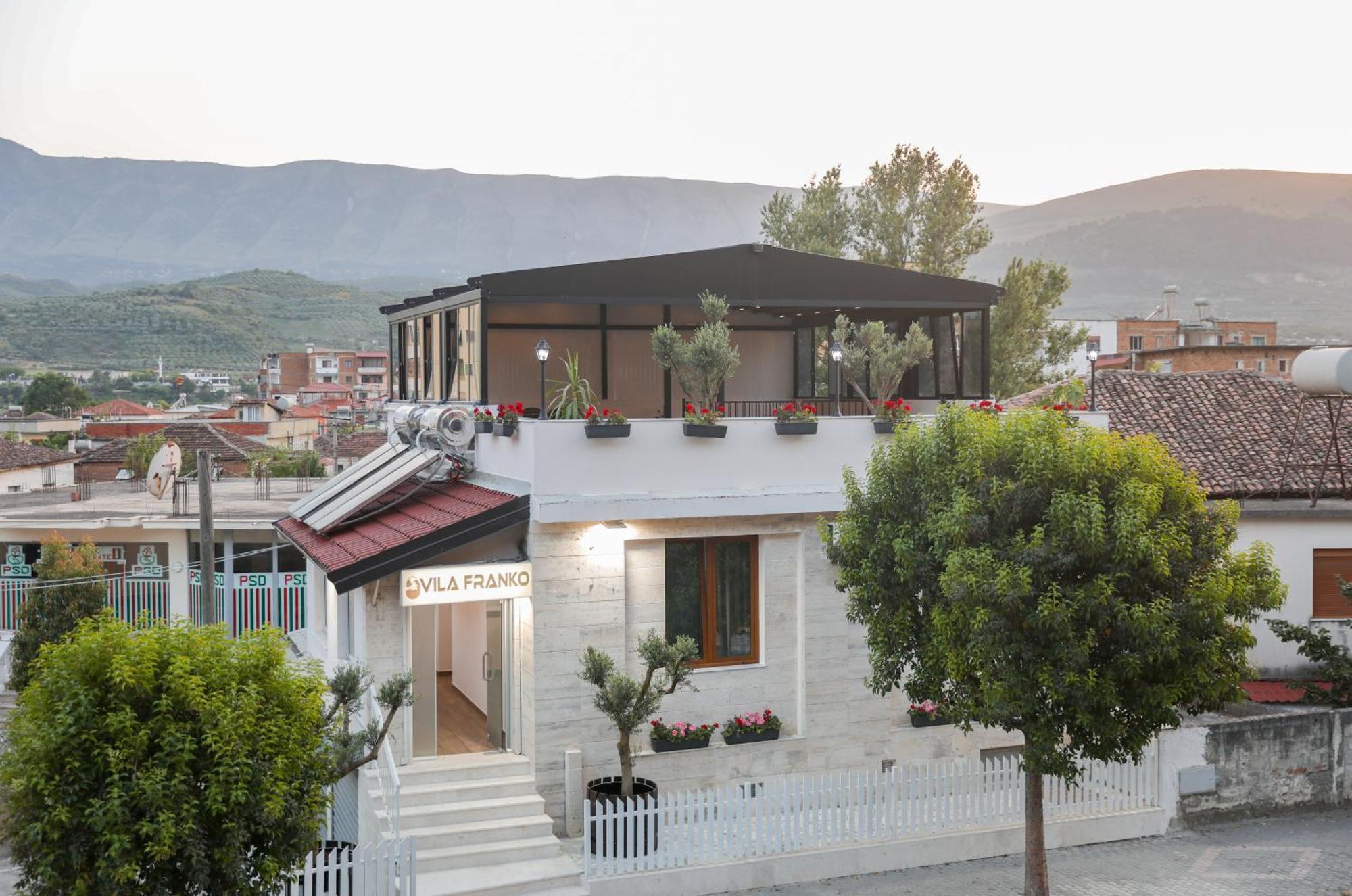 Vila Franko Berat Exterior foto